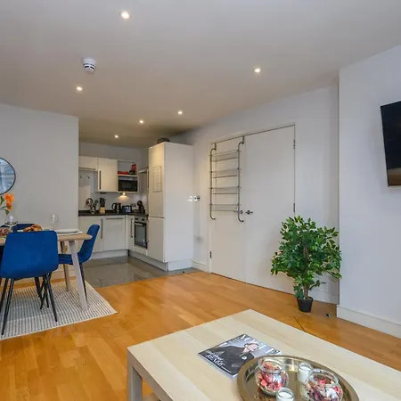 Apartment Central Business Class Apartment - Luxury Living