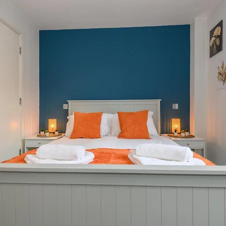 Central Business Class Apartment - Luxury Living Daire