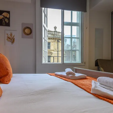 Central Business Class Apartment - Luxury Living Daire