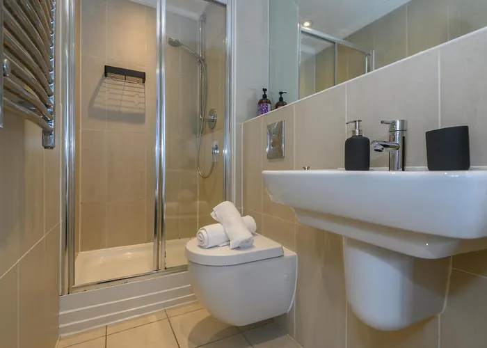 Business Class - Luxury Living Апартаменти Лідс