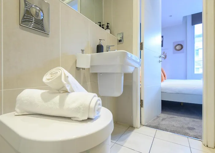 Business Class - Luxury Living