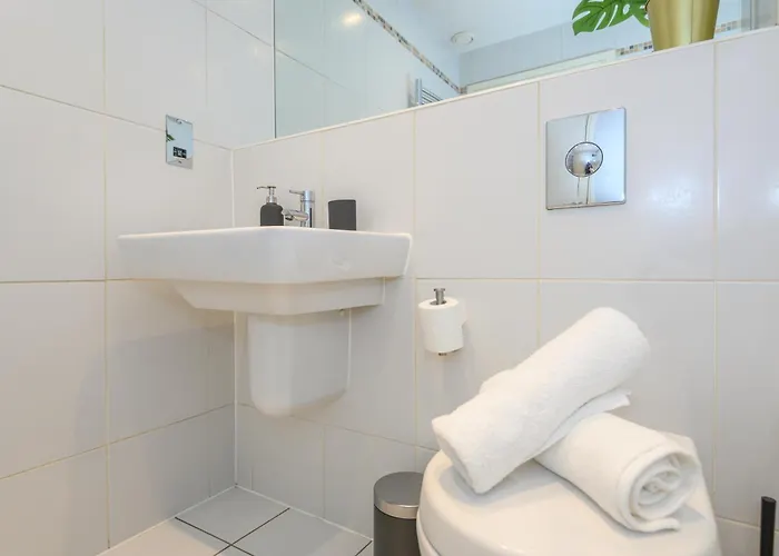 Business Class - Luxury Living Апартаменти Лідс