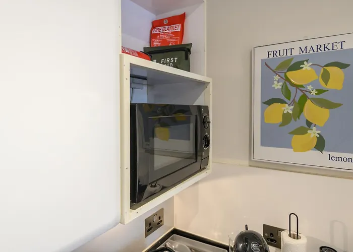 Business Class - Luxury Living